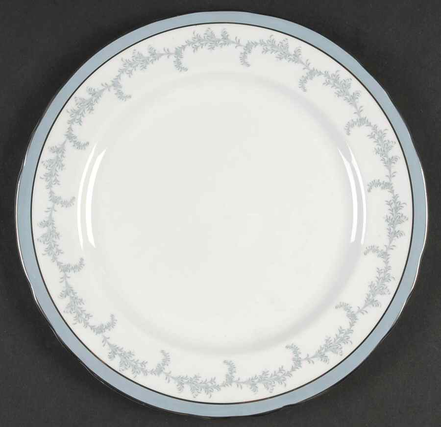 Kenmore (Scalloped) Luncheon Plate by John  Aynsley & Sons-1