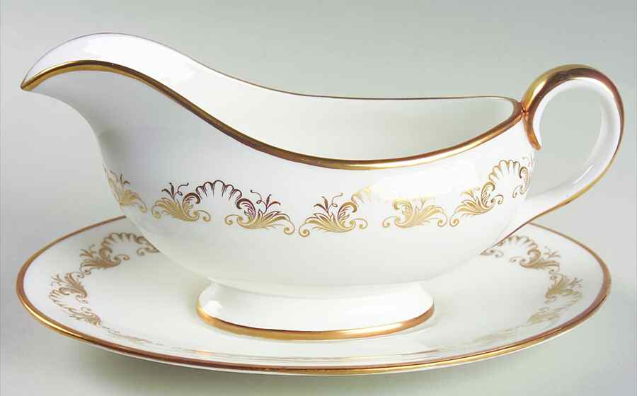 Louis XV (Smooth) Gravy Boat & Underplate by John  Aynsley & Sons-1