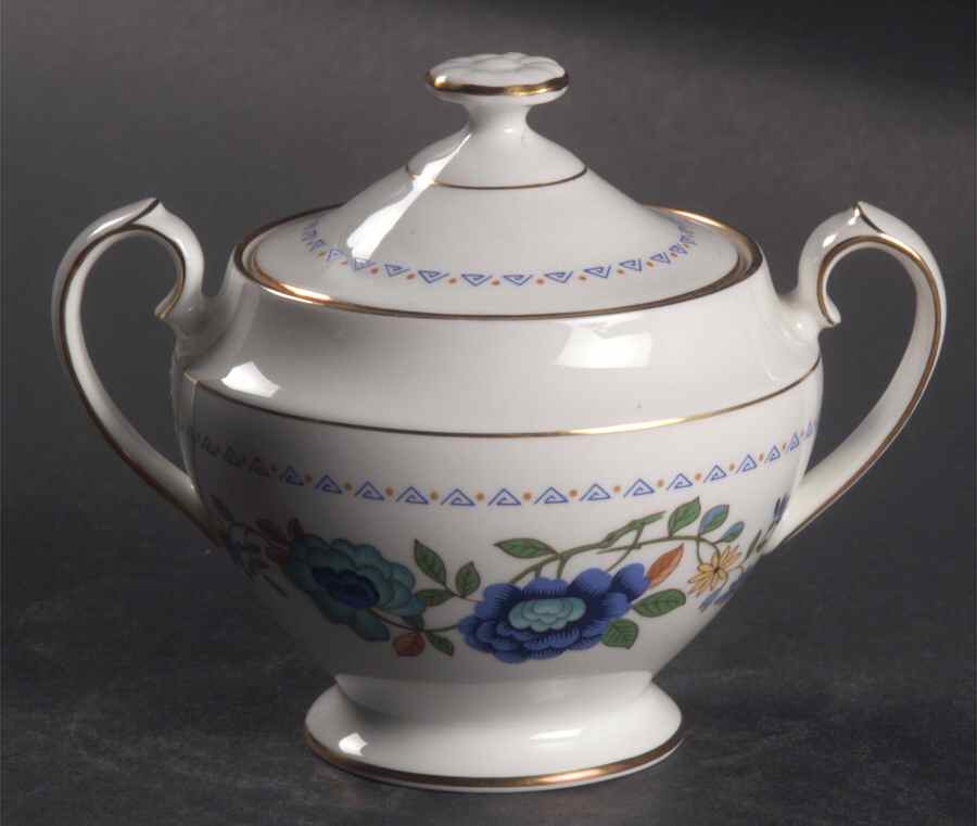 Marlina Sugar Bowl & Lid by John  Aynsley & Sons-1