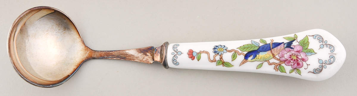 Pembroke (Gold Trim) Cream Ladle by John  Aynsley & Sons-1