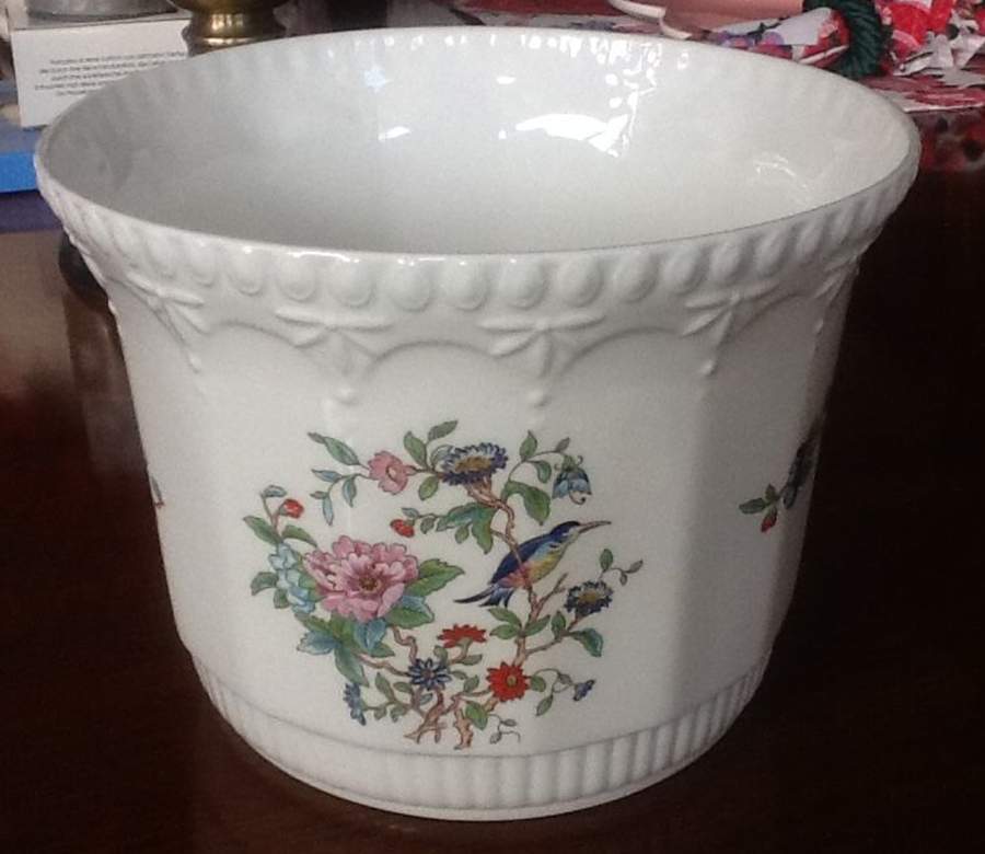 Pembroke (Gold Trim) Large Georgian Planter by John  Aynsley & Sons-1