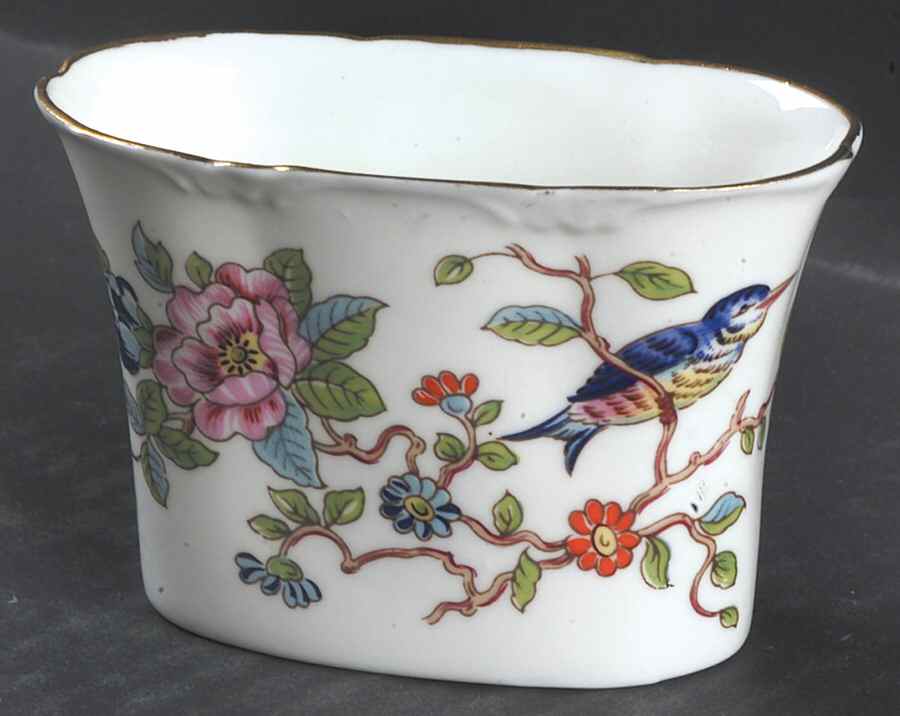 Pembroke (Gold Trim) Cigarette Holder by John  Aynsley & Sons-1