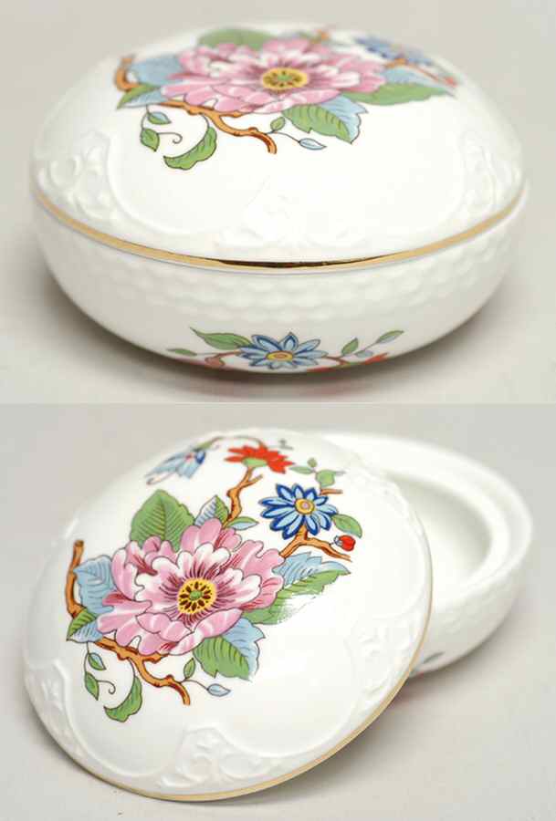 Pembroke (Gold Trim) Round Clyde Box & Lid by John  Aynsley & Sons-1