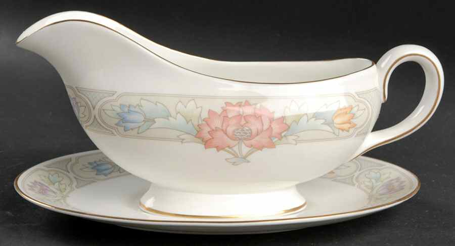 Peony Gravy Boat & Underplate by John  Aynsley & Sons-1