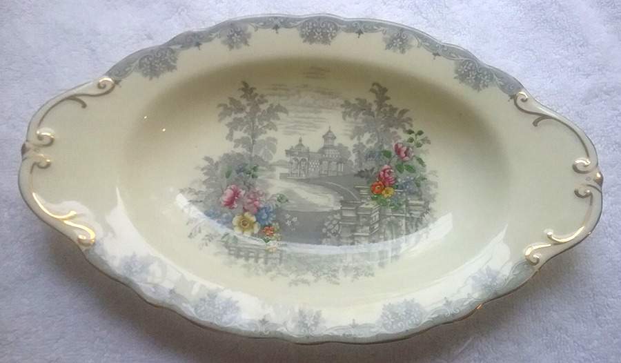 Queen's Garden (Ivory, Scalloped) Relish by John  Aynsley & Sons-1