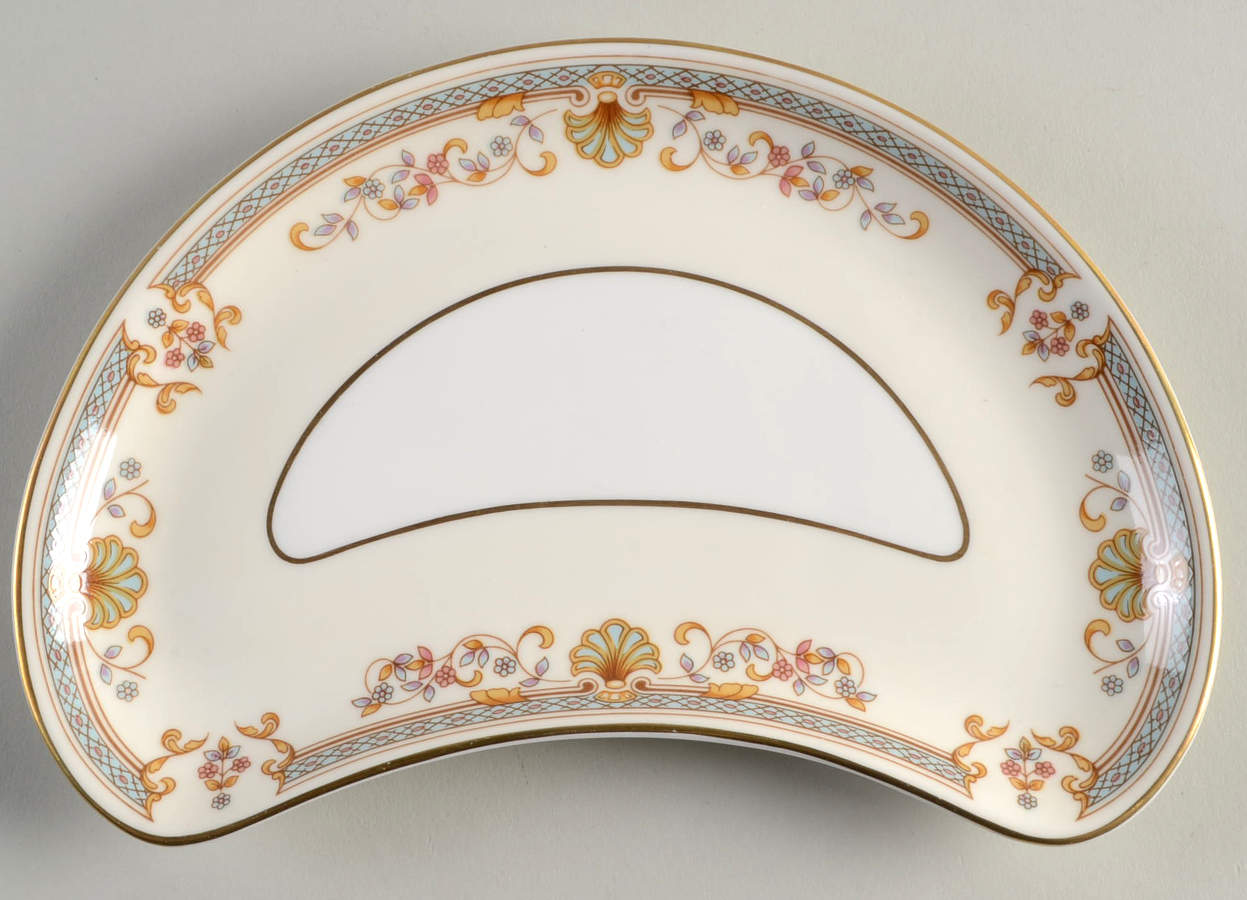 Shelbourne Crescent Salad Plate by John  Aynsley & Sons-1