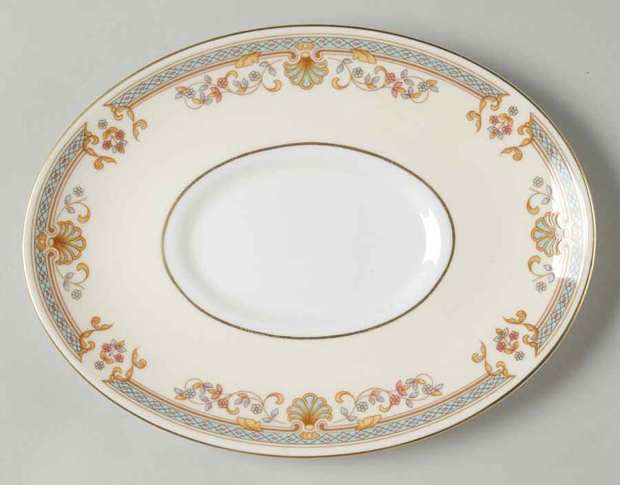 Shelbourne Underplate for Gravy Boat by John  Aynsley & Sons-1