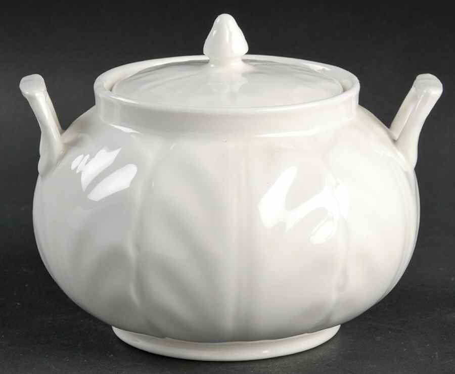 Snow Crocus Sugar Bowl & Lid by John  Aynsley & Sons-1