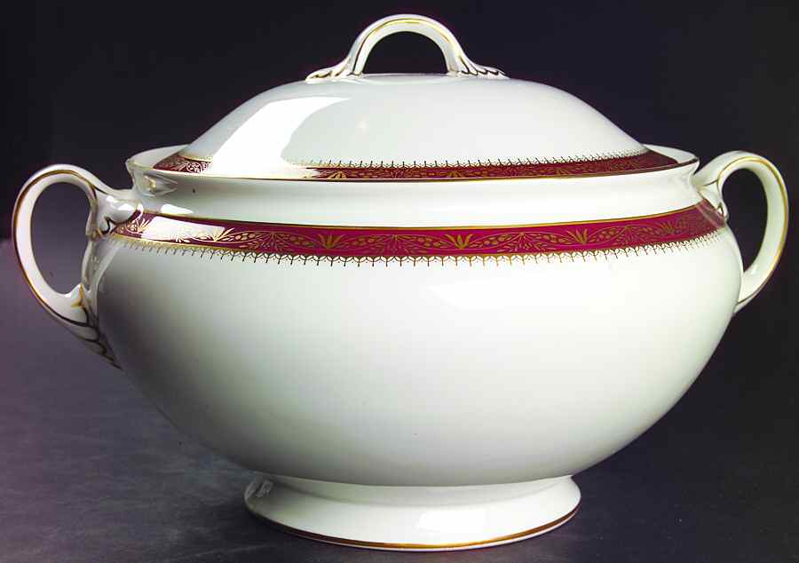 Warwick Red (Smooth) Tureen &  Lid by John  Aynsley & Sons-1