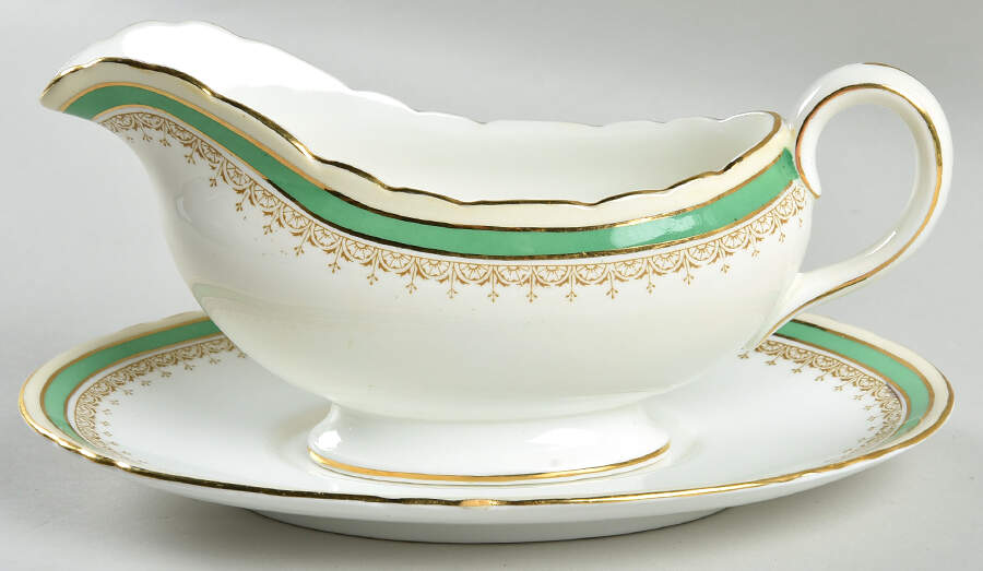 Wendover Green Gravy Boat & Underplate by John  Aynsley & Sons-1