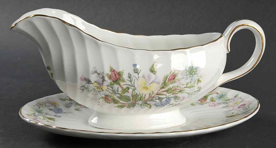 Wild Tudor Gravy Boat & Underplate by John  Aynsley & Sons-1