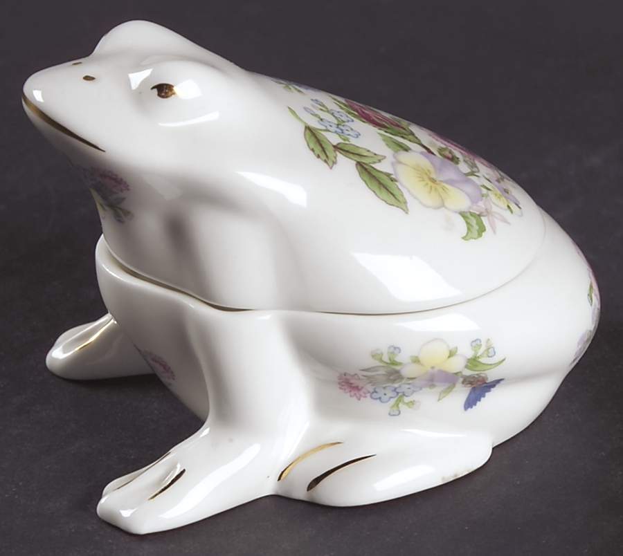Wild Tudor Small Animal Box with Lid by John  Aynsley & Sons-1