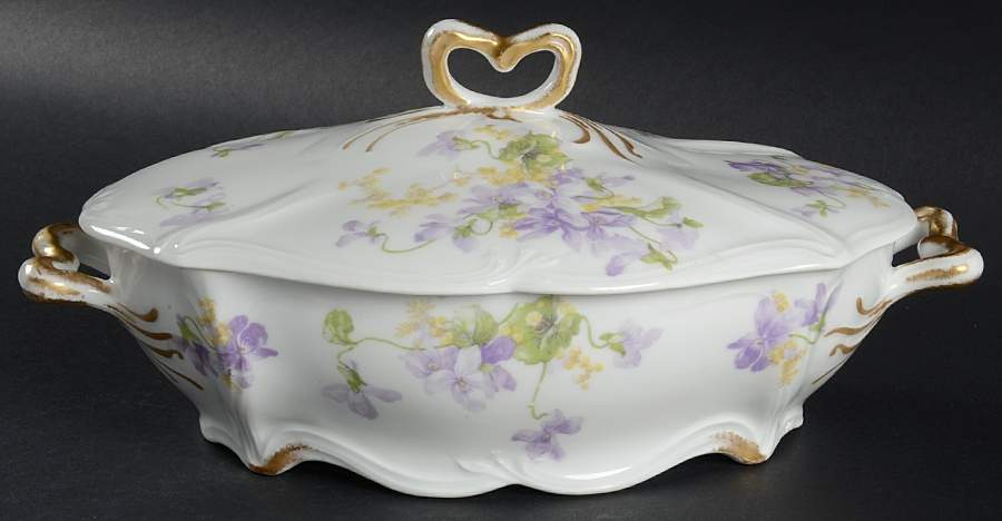 AHR252 Oval Covered Vegetable by Charles Ahrenfeldt-1