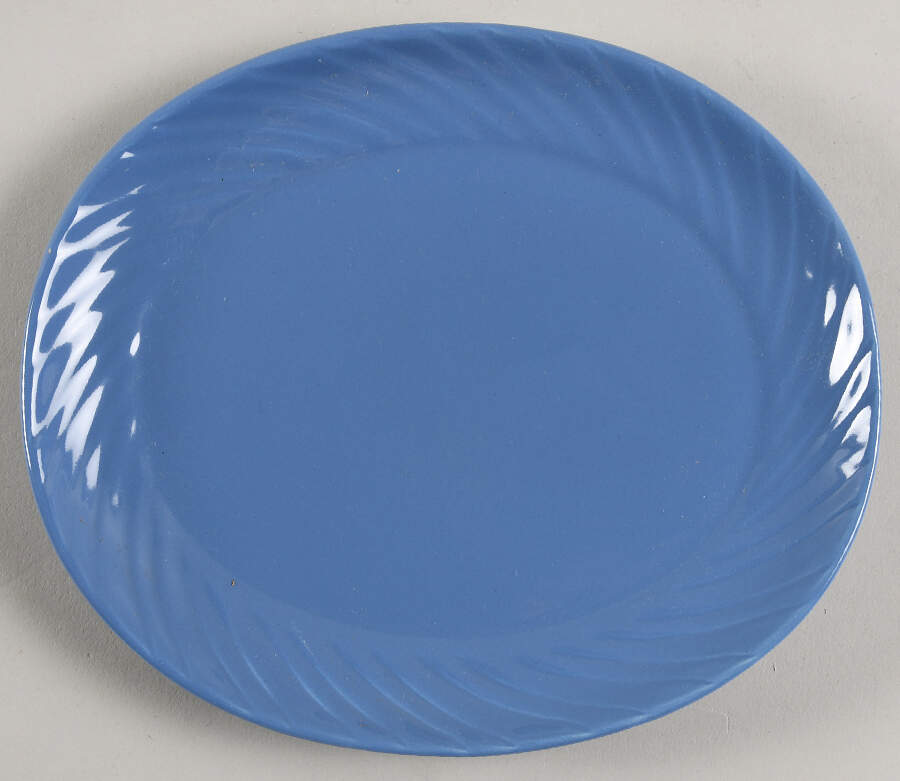Periwinkle Underplate for Gravy Boat by Alacarte-1