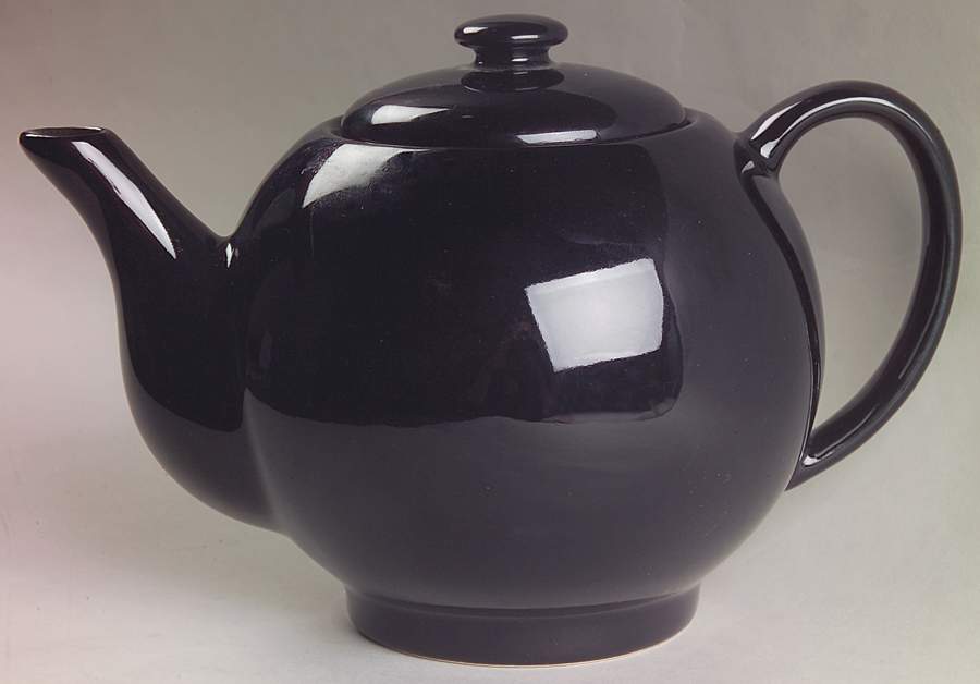 Black Teapot & Lid by Alacarte-1