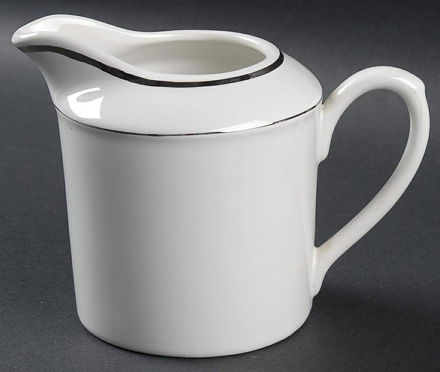 Silver Elegance Creamer by Alacarte-1