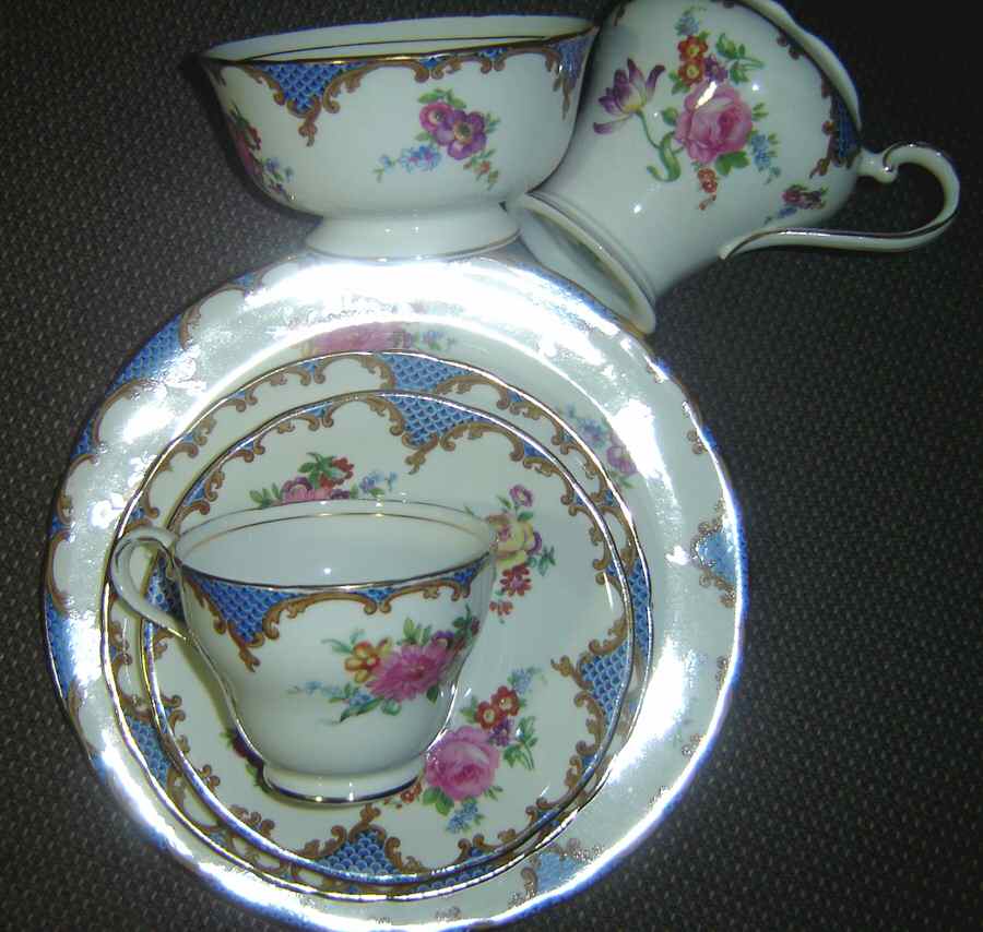 Wilton Blue (Heavy Gold) Salad Plate by John  Aynsley & Sons-1