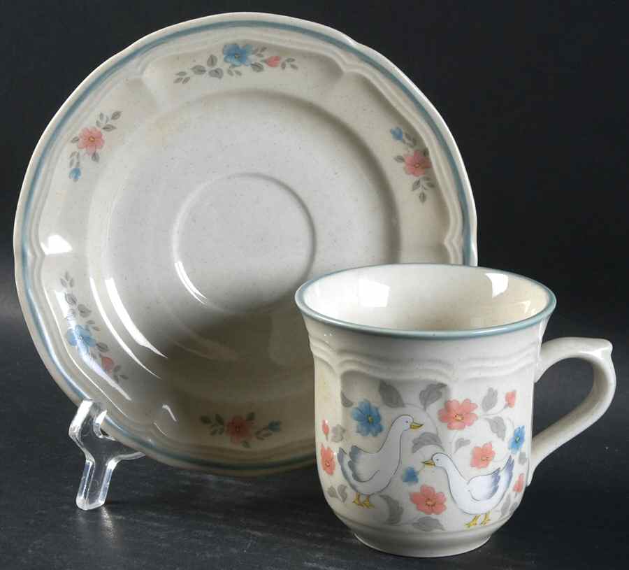 ACJ2 Flat Cup & Saucer Set by Action (Japan)-1