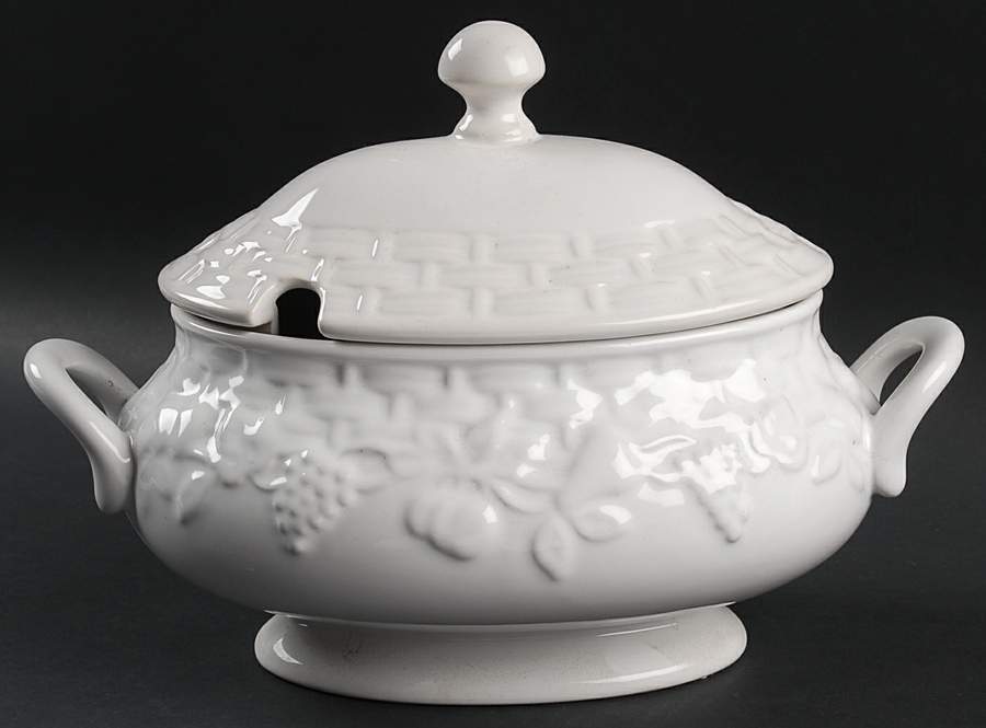 Fruit Arbor Oval Tureen & Lid by Alacarte-1