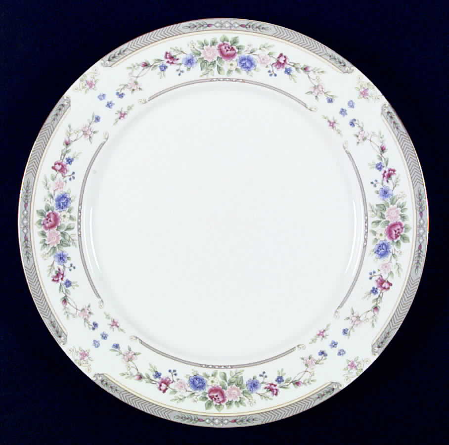 Bridgehampton Dinner Plate by Apropos-1