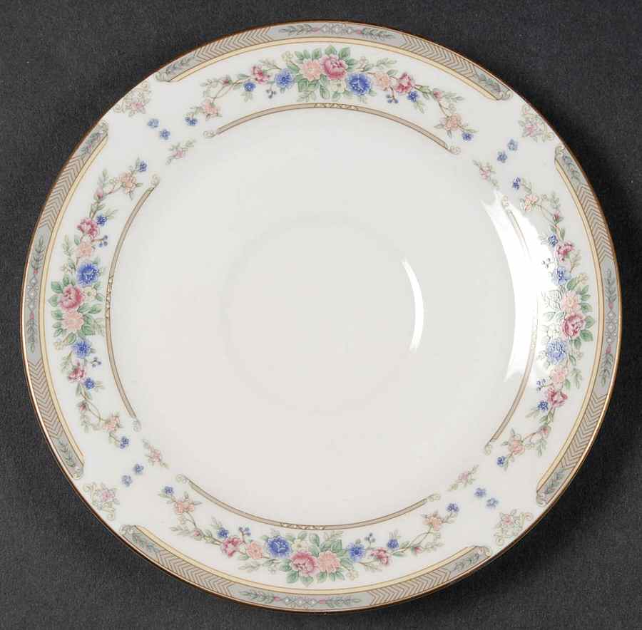 Bridgehampton Saucer by Apropos-1