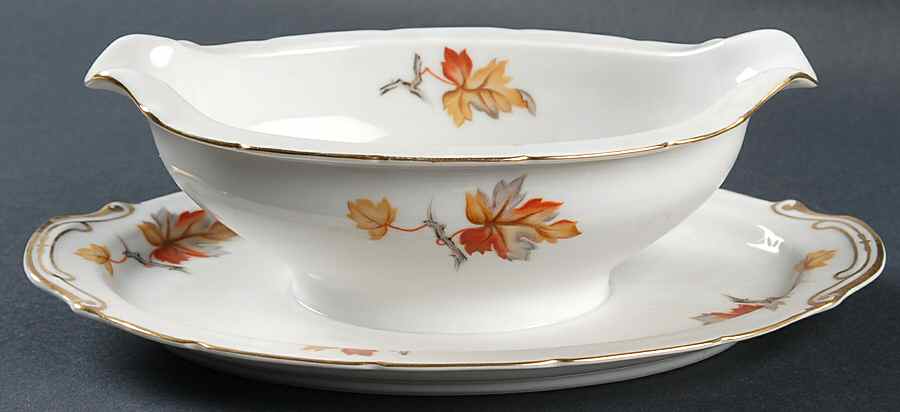 ALA16 Gravy Boat with Attached Underplate by Aladdin-1