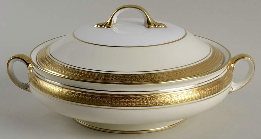 Sandringham (Smooth) Round Covered Vegetable by John  Aynsley & Sons-1