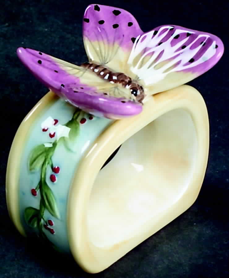 Floral Daze Sculpted Napkin Ring by American Atelier-1