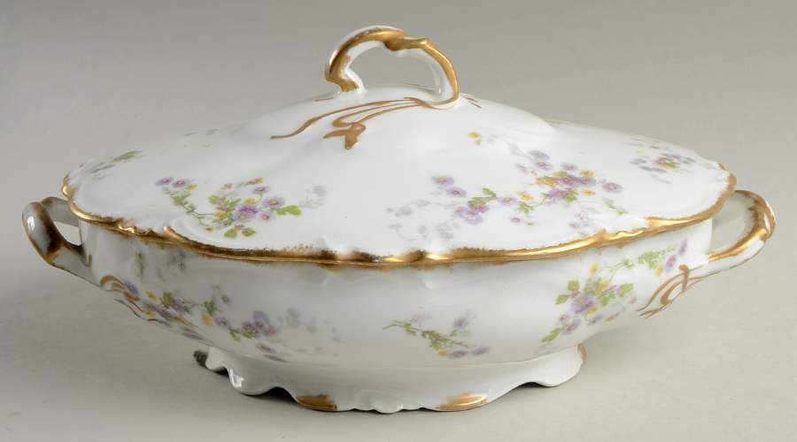 AHR356 Oval Covered Vegetable by Charles Ahrenfeldt-1
