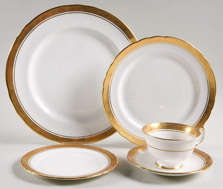 Argosy 5 Piece Place Setting by John  Aynsley & Sons-1