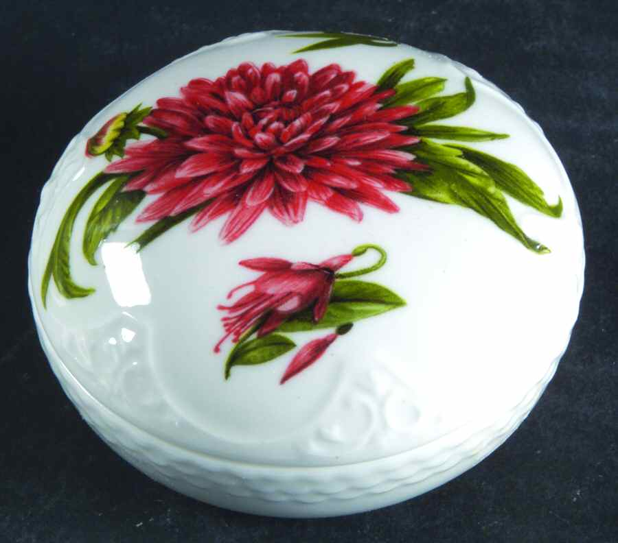 Chelsea Flowers Round Clyde Box & Lid by John  Aynsley & Sons-1