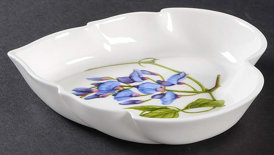 Chelsea Flowers Small Leaf Dish by John  Aynsley & Sons-1