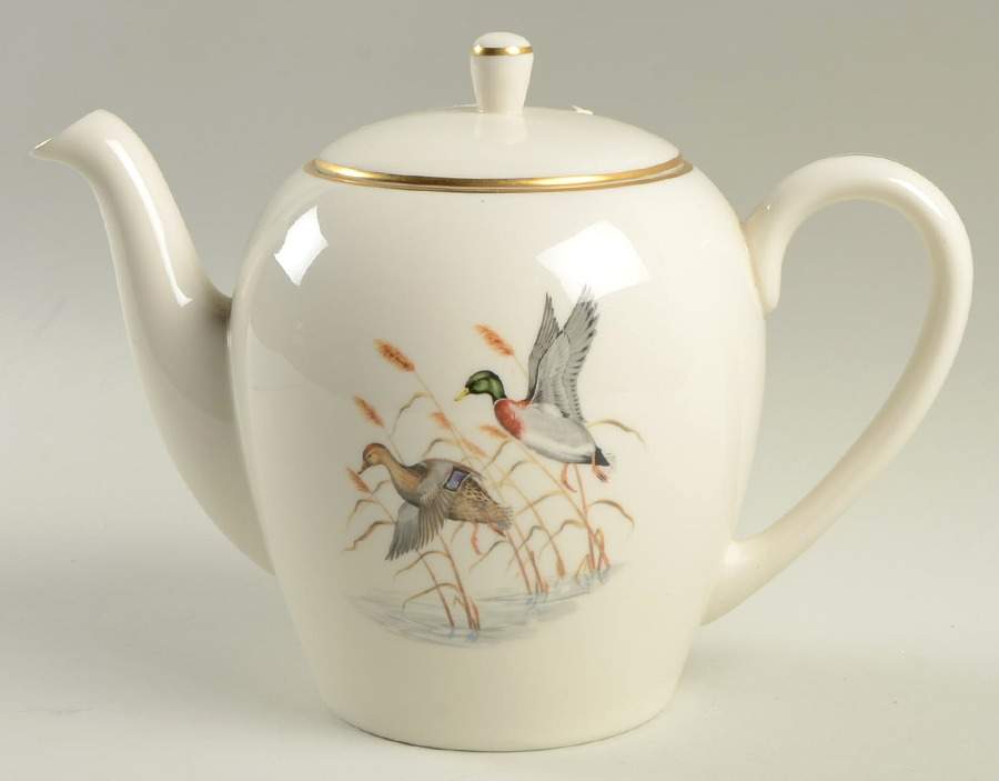 ABM4 Teapot & Lid by Abercrombie & Fitch-1