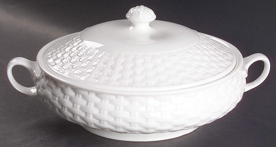 Belleek Basketweave Round Covered Vegetable by John  Aynsley & Sons-1
