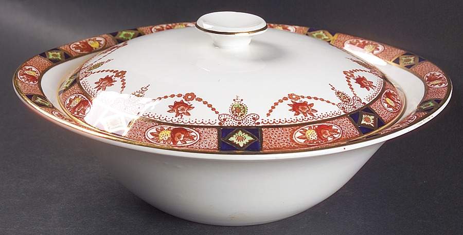 Alton Round Covered Vegetable by Arklow-1