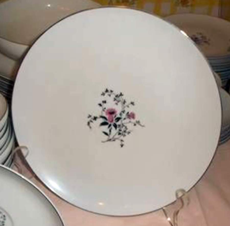 Karen Dinner Plate by ACI-1