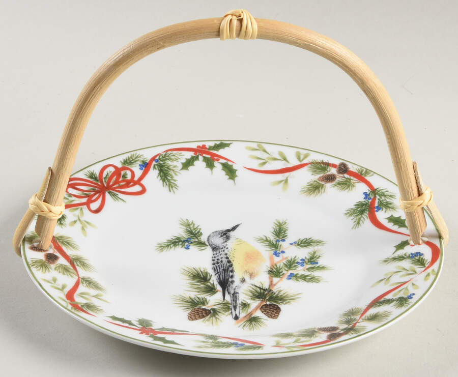 Christmas Woodland 5 3/8"-5 5/8" Bamboo Handled Serving Plate  HC by American Atelier-1