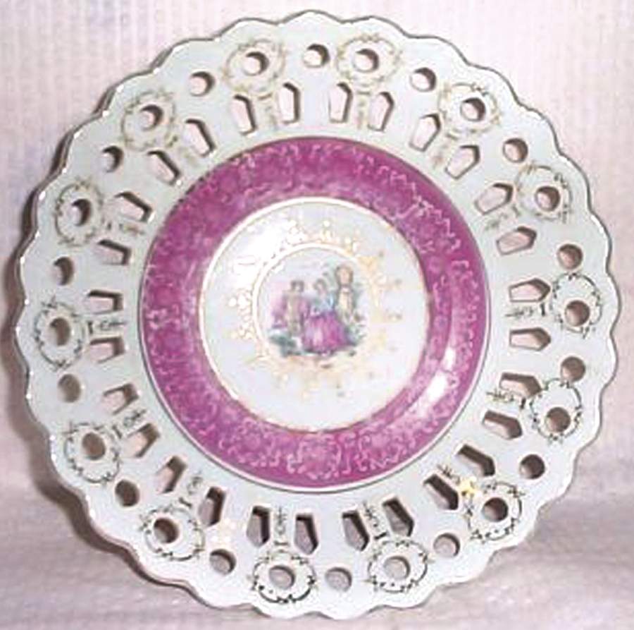 M4036 Saucer by Arnart-1