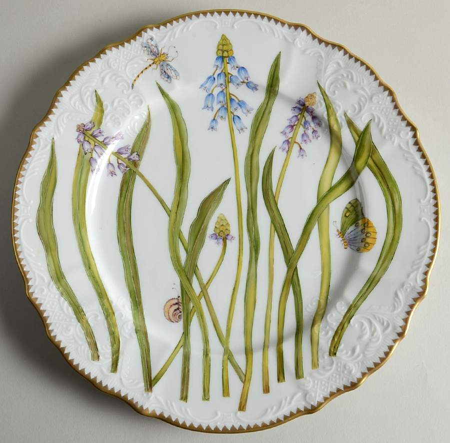 Anna's Garden Dinner Plate by Anna Weatherley-1