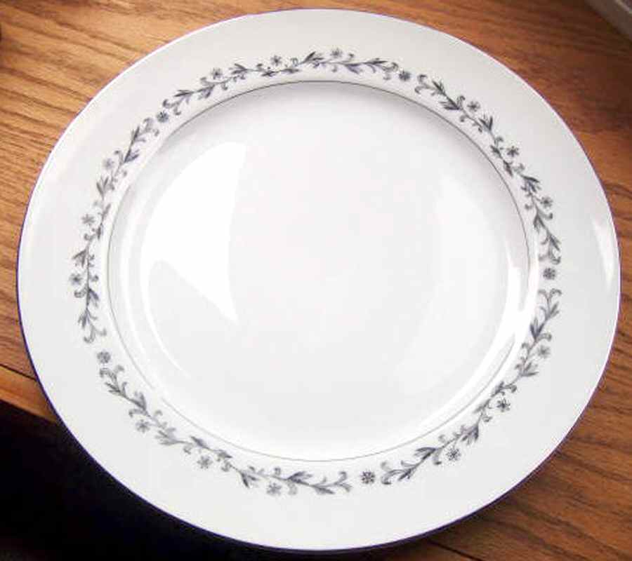 Frontenac Dinner Plate by Arlen-1
