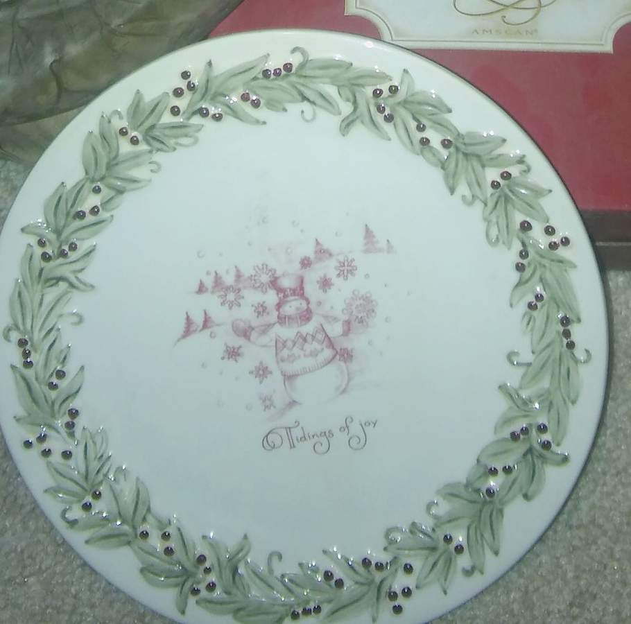 Holiday Traditions Dessert/Pie Plate by Amscan-1
