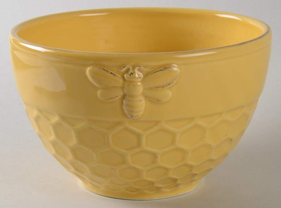 Bumble Bee Soup/Cereal Bowl by ARTEflorum-1