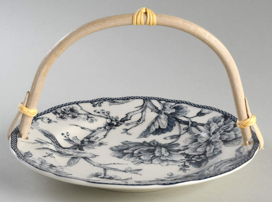 Adelaide Blue and White 5 3/8"-5 5/8" Bamboo Handled Serving Plate  HC by 222 Fifth (PTS)-1