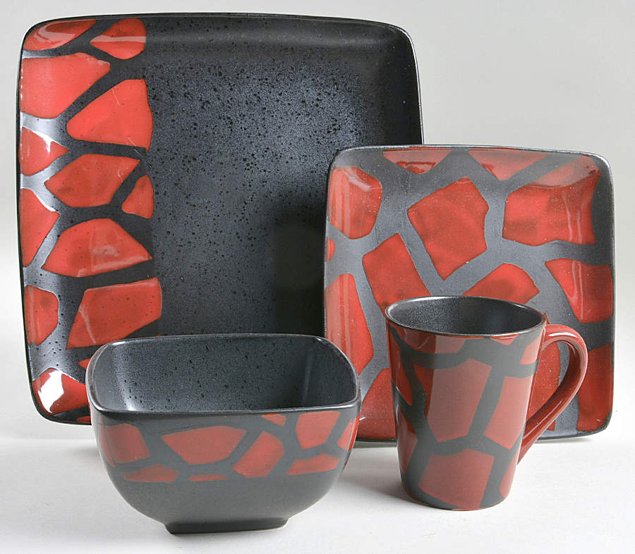 Safari Giraffe Red 32 Piece Estate Set by American Atelier-1