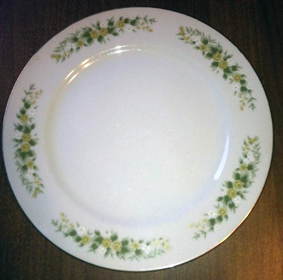 Darling Dinner Plate by Arlen-1