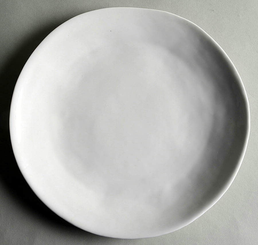 Curve White Dinner Plate by Artisanal Kitchen Supply (AKS)-1