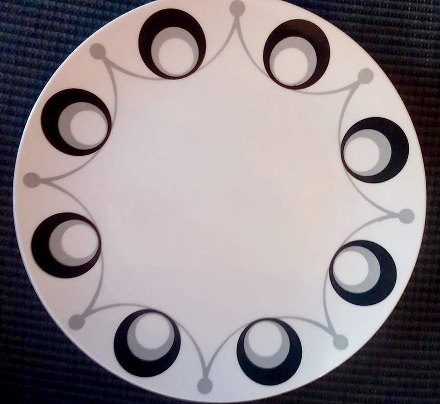 Orbit Dinner Plate by Arlen-1