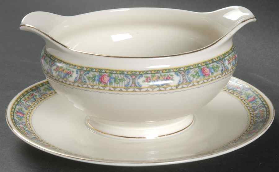 Sonia Gravy Boat with Attached Underplate by Baronet-1