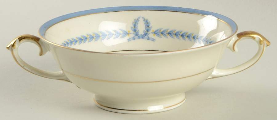The Trend Footed Cream Soup Bowl by Baronet-1