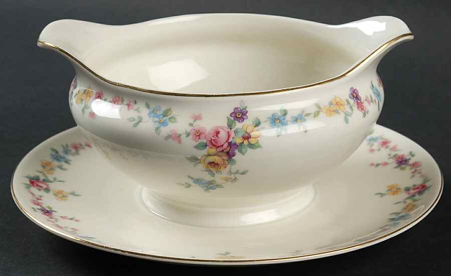 Verona Gravy Boat with Attached Underplate by Baronet-1